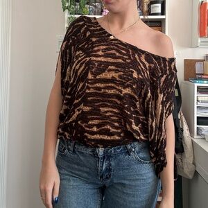 Chic Off-Shoulder Brown Patterned Blouse